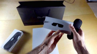 Google Glass Records Google Glass 'Unboxing'