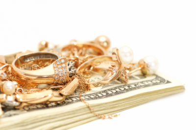 7 Ways to Save Money on Jewelry