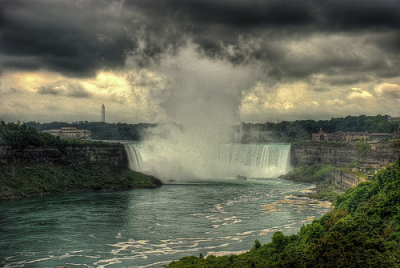 Weekly roundup: Niagara Falls, $1 Fun and Disney