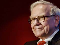 Buffett Is Investing Big In These 2 Value Stocks