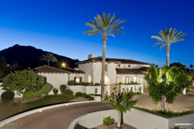 Wayne Gretzky Lists Scottsdale Home for $3.395M