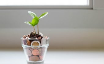 7 Tips to Become a Pro at Saving Money